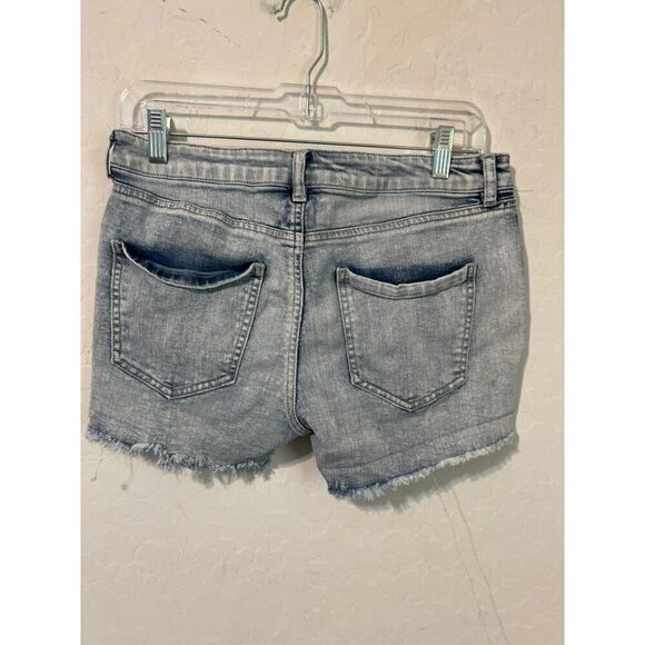 Refuge Sz 6 Light Wash Women Jean Shorts Frayed Hem - Picture 3 of 7